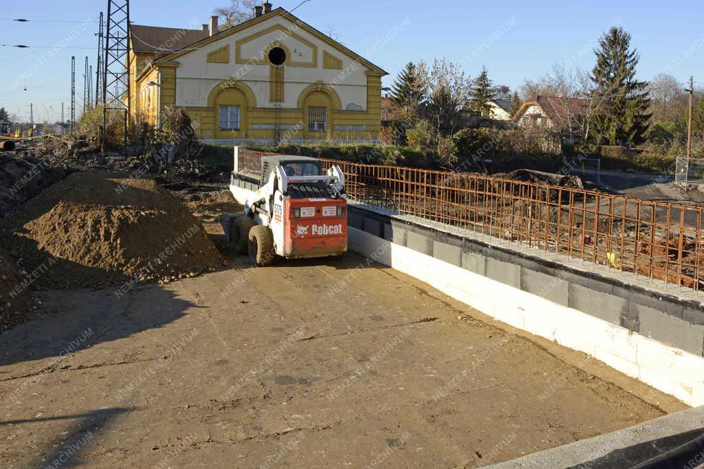 Felújítás - Vác - Megújul a váci vasútállomás