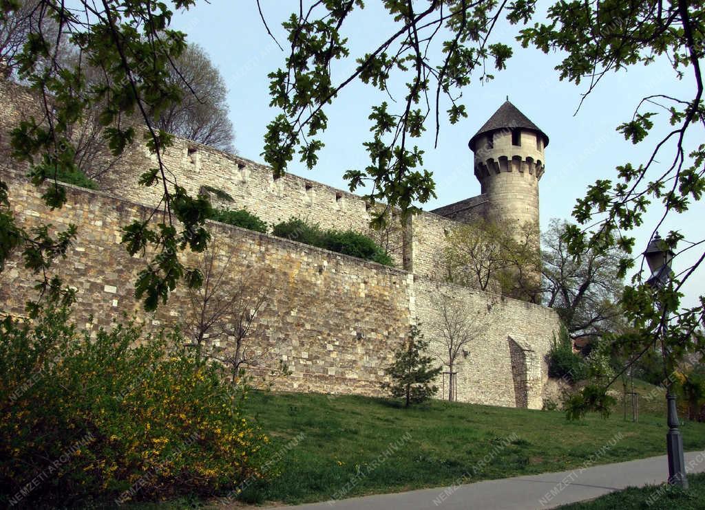 Városkép - Budapest - A Budai Vár délnyugati védműve