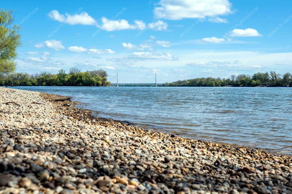 Tájkép - Budapest - Római.part - Megyeri híd