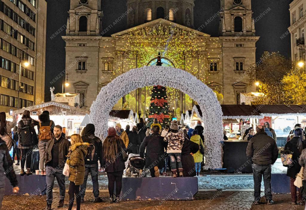 Ünnep - Budapest - Advent a Bazilikánál