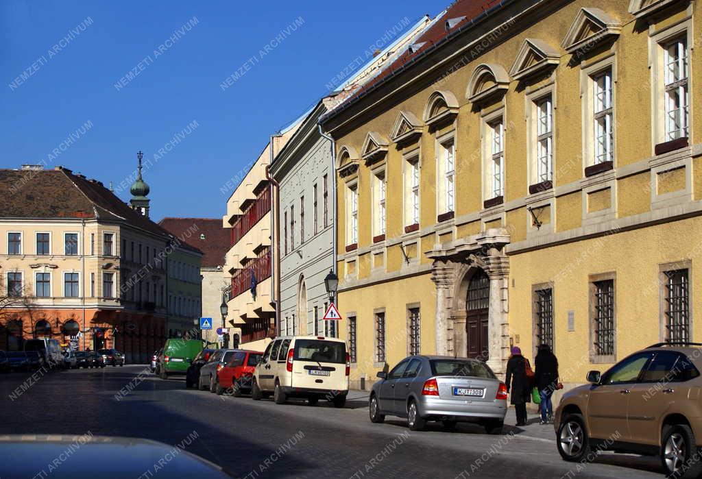 Városkép - Budapest -  A Tárnok utca részlete a Budai Várban