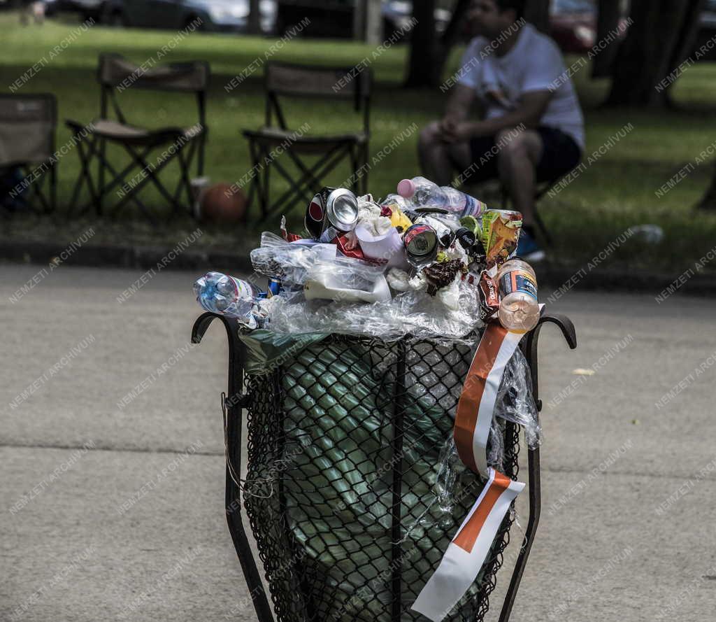 Városkép - Budapest - Hulladékgyűjtő