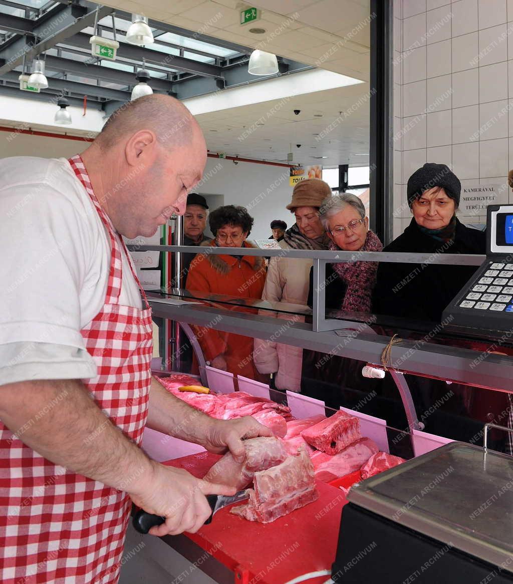 Kereskedelem - Debrecen - Csökkent a sertéshús áfája