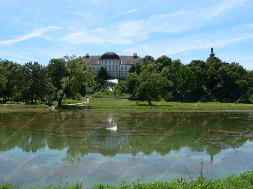 Szécsény - A Forgách kastély parkja