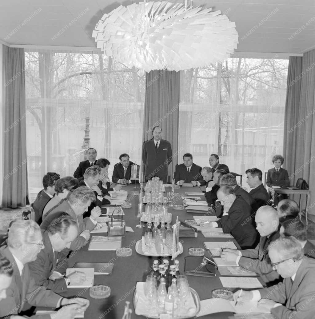 Külkapcsolat - Mezőgazdaság - Tanácskozás a dunai halászatról