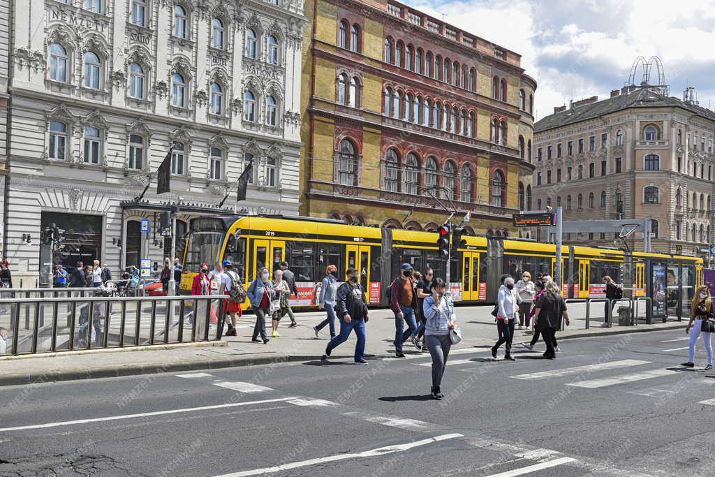 Városkép - Budapest - Blaha Lujza tér