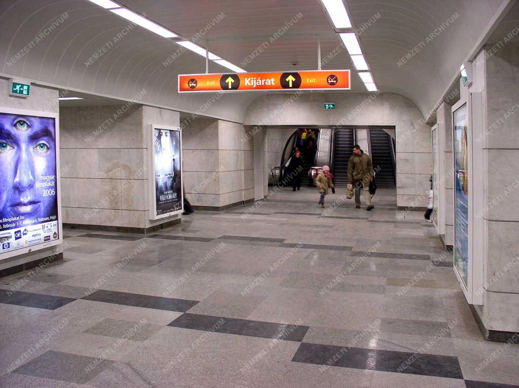 Közlekedés - Metró