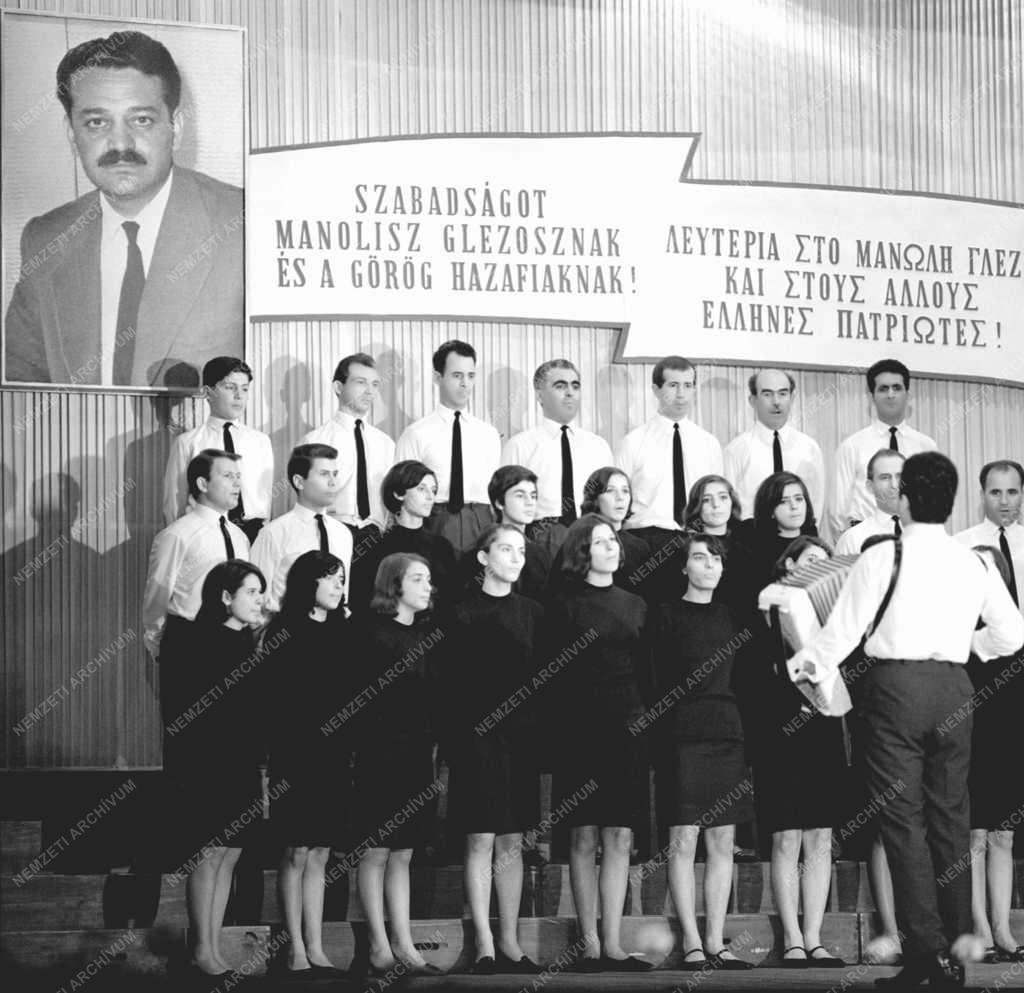 Tiltakozás - Békegyűlés 