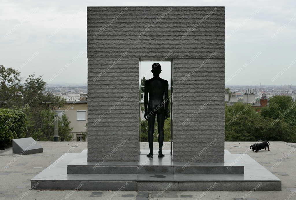 Városkép - Budapest - A rózsadombi Mansfeld-emlékmű