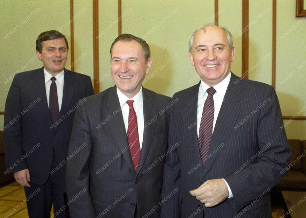 Külpolitika - Grósz Károly Moszkvában