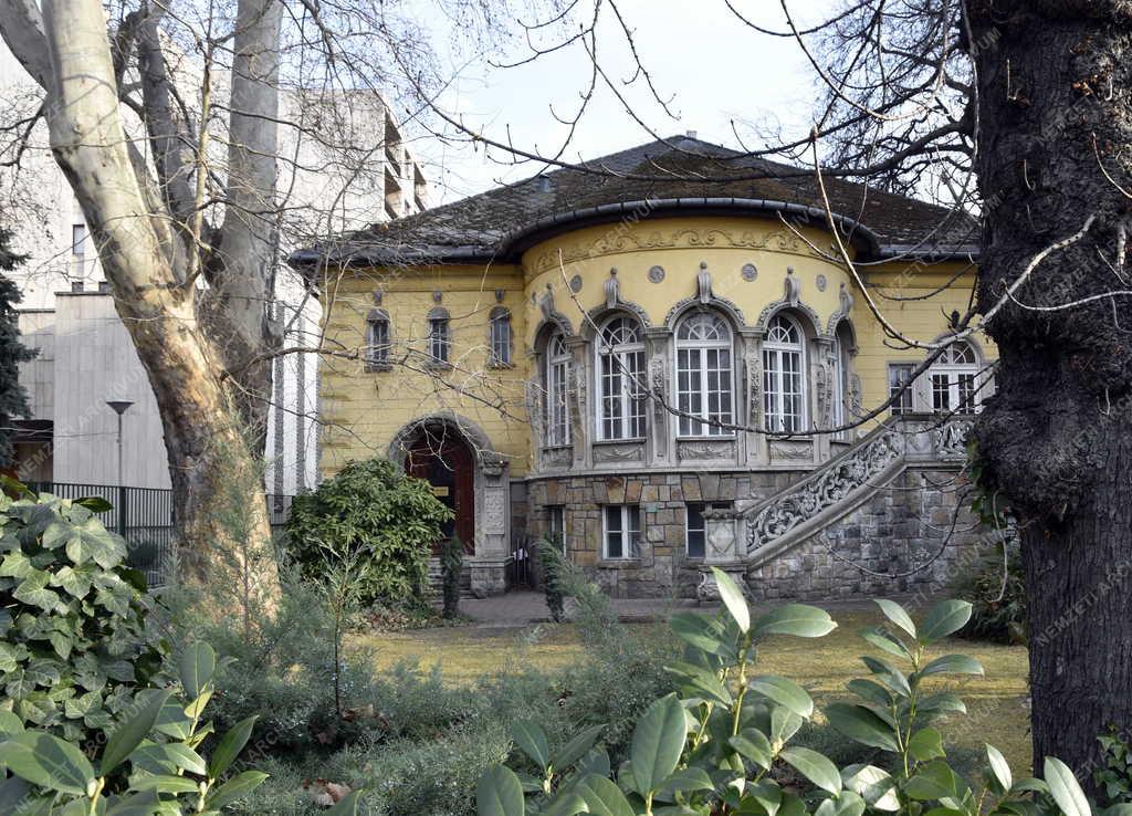 Szolgáltatás - Ádám Villa Rendezvényközpont 