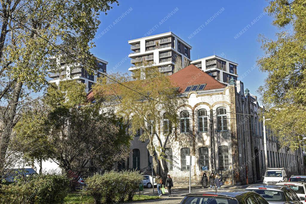 Épületfotó - Budapest - A volt Bródy Imre Gimnázium