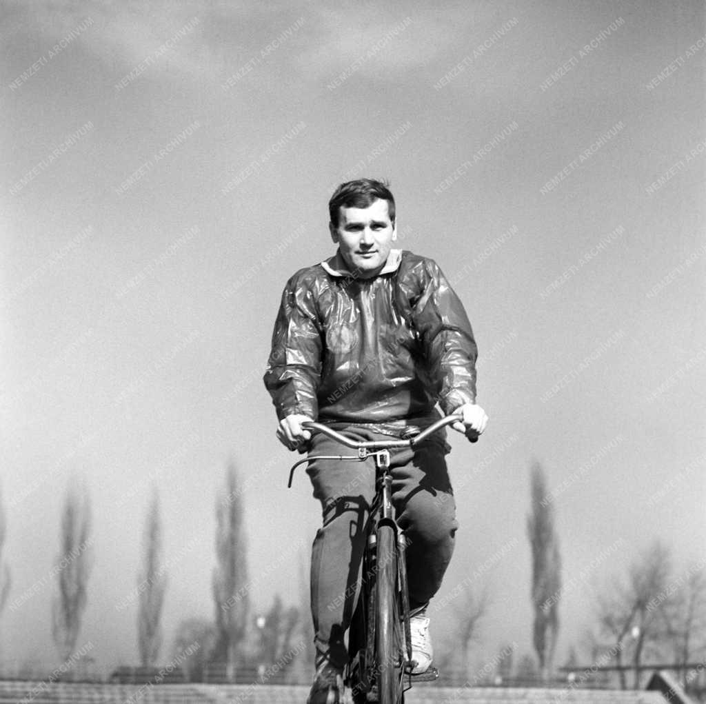 Sport - Labdarúgás - Tichy Lajos