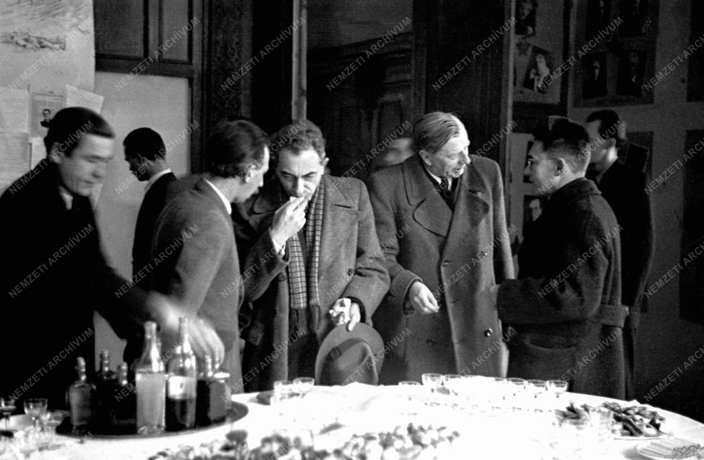 Kultúra - Színészkollégium avatása 