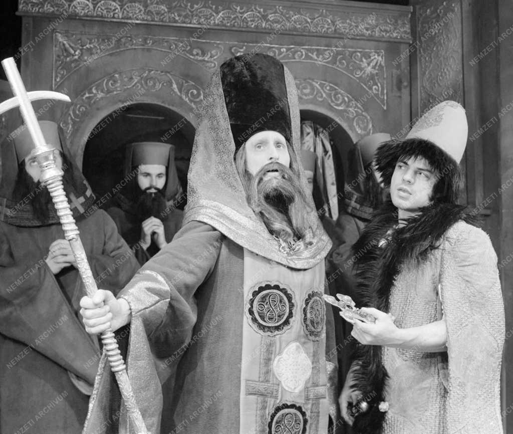 Kultúra - Színház - Mihail Bulgakov: Iván, a rettentő