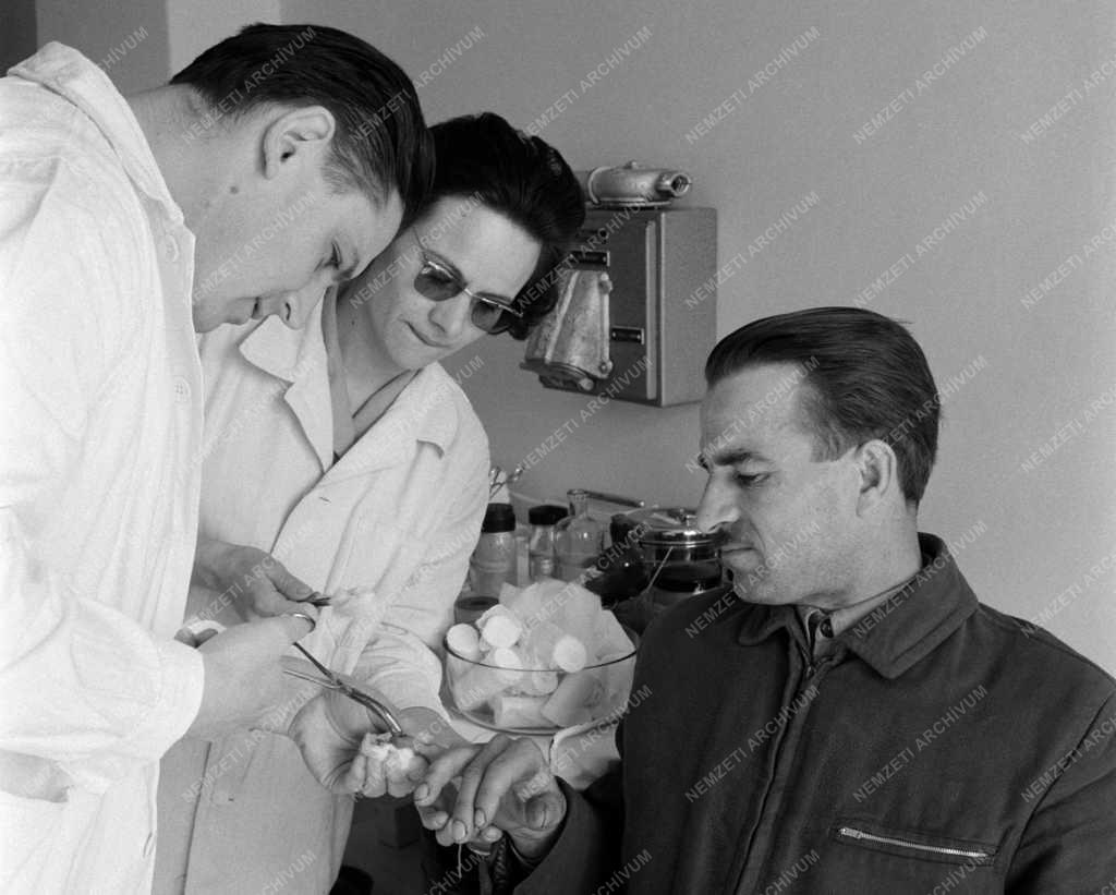 Ipar - Lenin Kohászati Művek