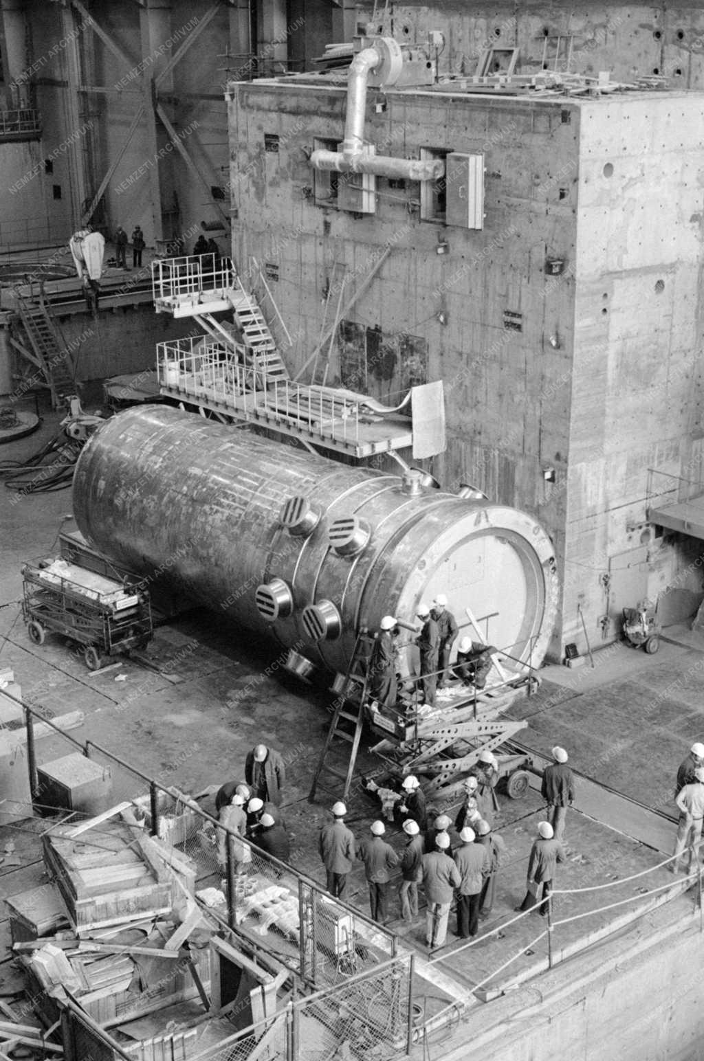 Energia - A Paksi Atomerőmű reaktortartálya