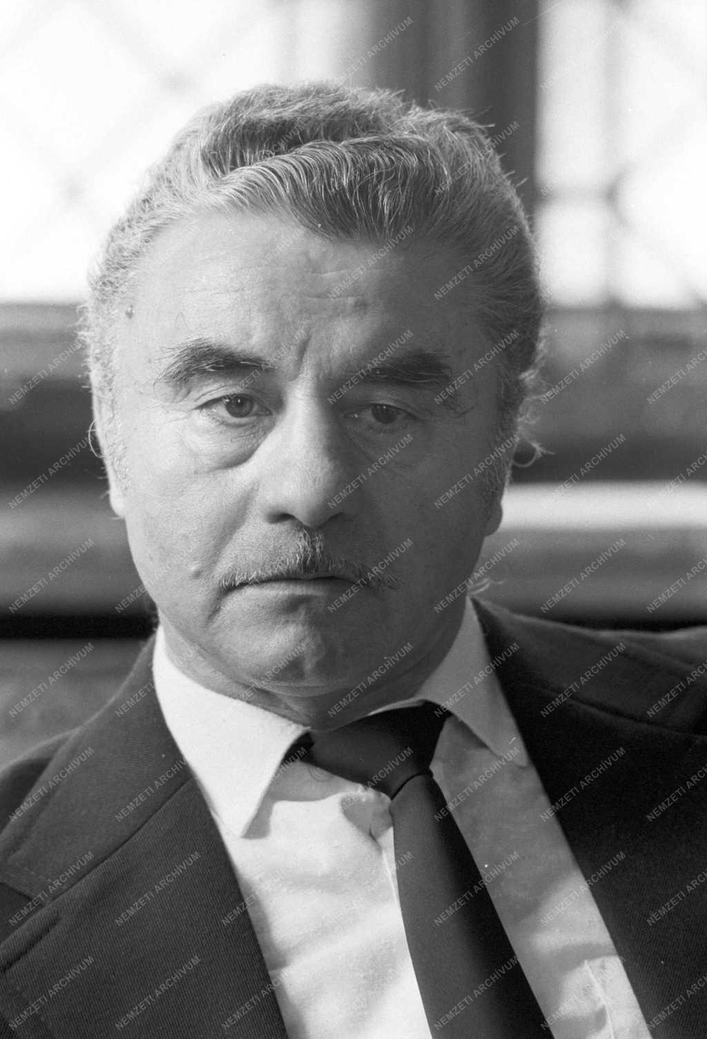 Kitüntetés - Papp László hatvanéves