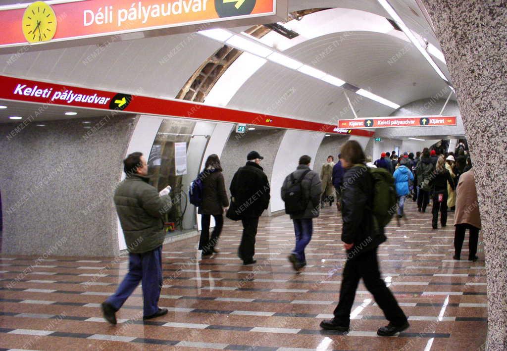 Tömegközlekedés - Metró