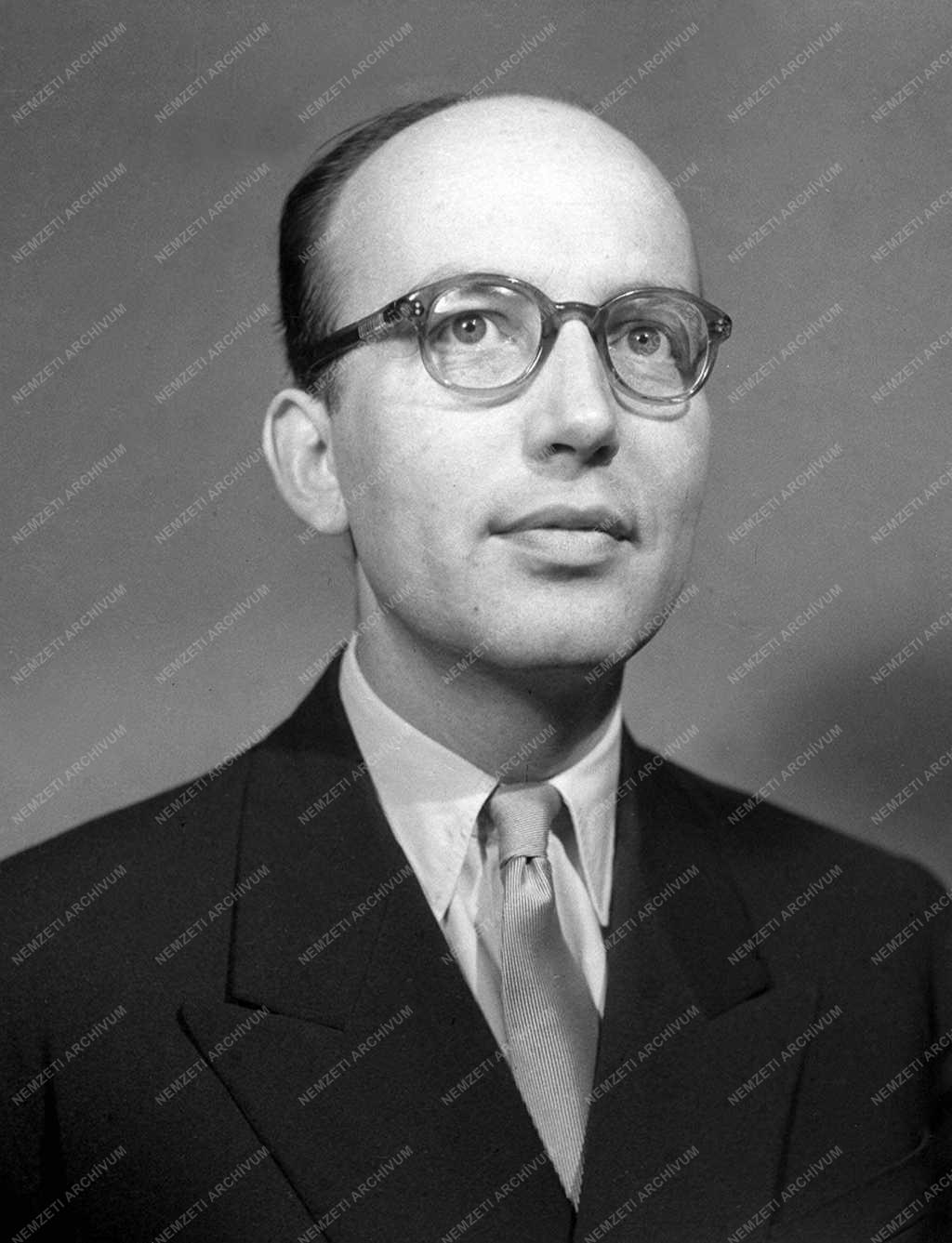 Kitüntetés - Maros Rudolf