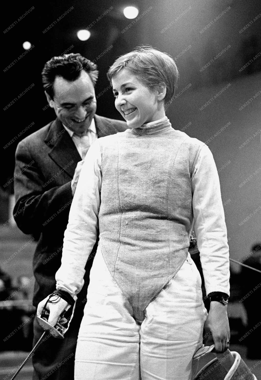 Sport - Tőrvívás - Magyarország-Románia