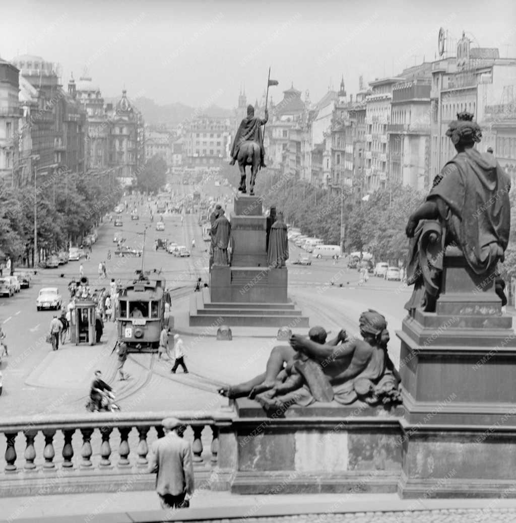 Városkép - Prága - Vencel tér