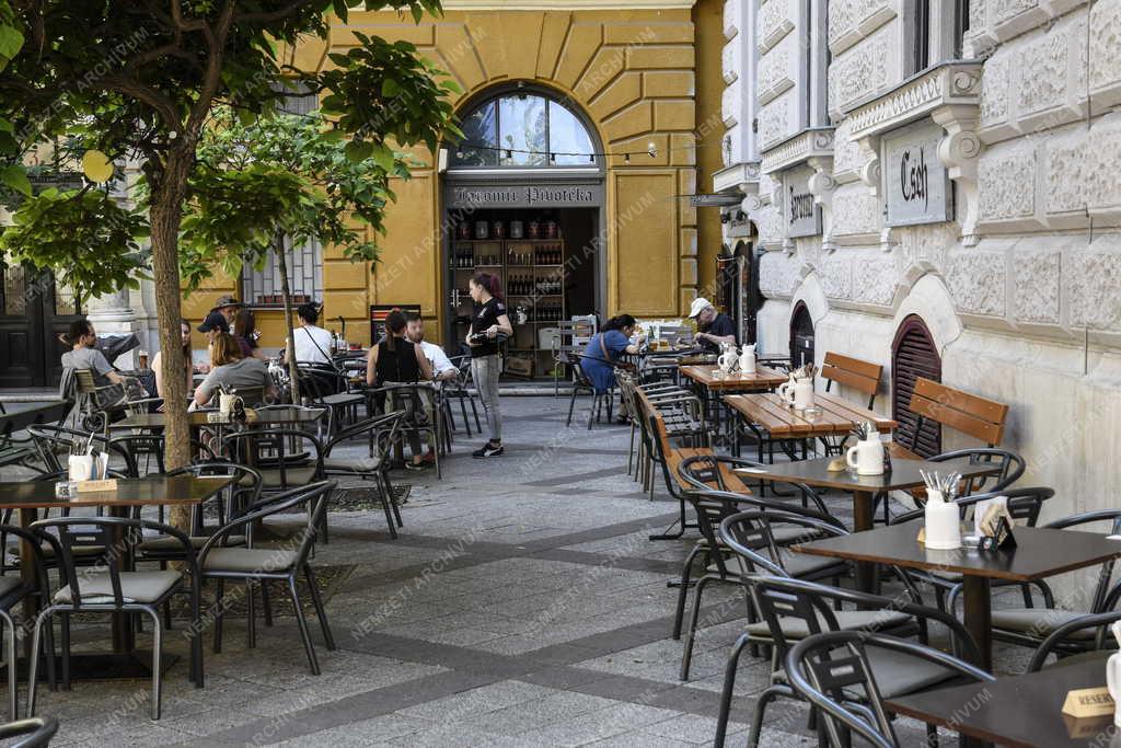 Vendéglátás - Budapest - Jaromír a Templomhoz cseh sörház