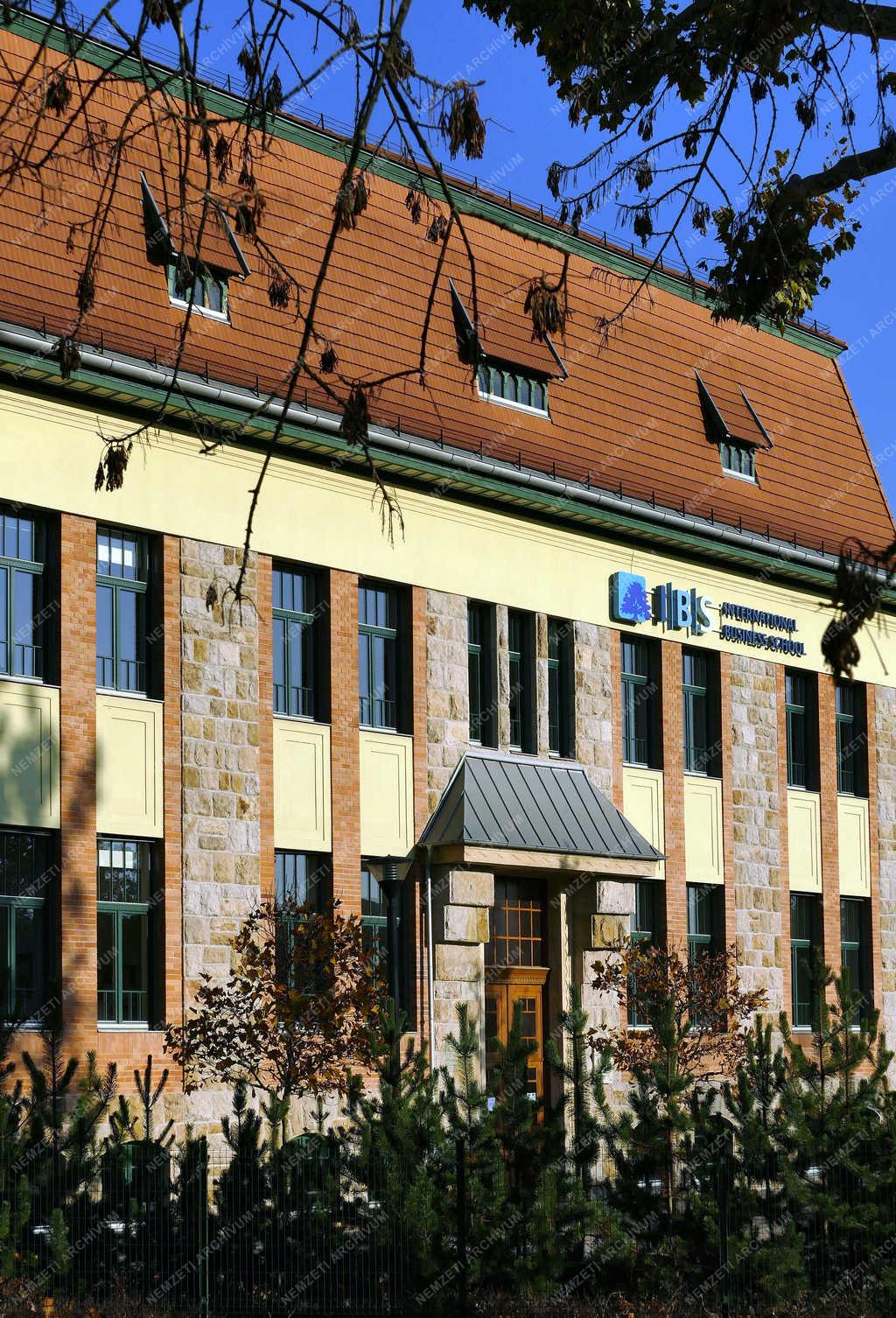 Oktatás - Budapest - Az IBS épülete
