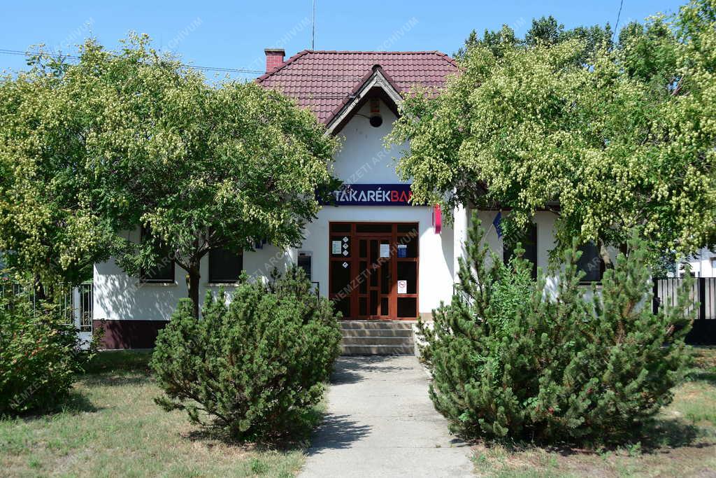 Pénzügy - Takarékbank fiók Csengődön