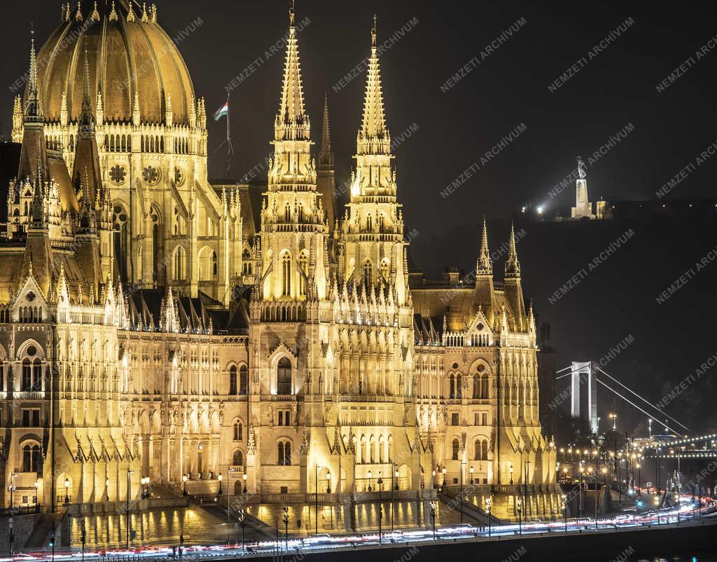 Városkép - Budapest - Esti felvétel