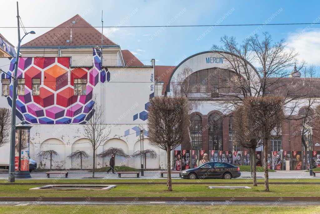 Épület - Budapest - Merlin Színház