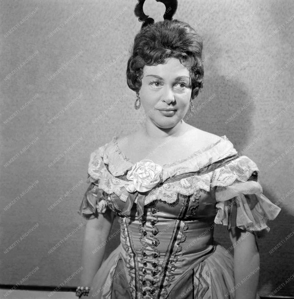 Kultúra - Raskó Magda operaénekesnő