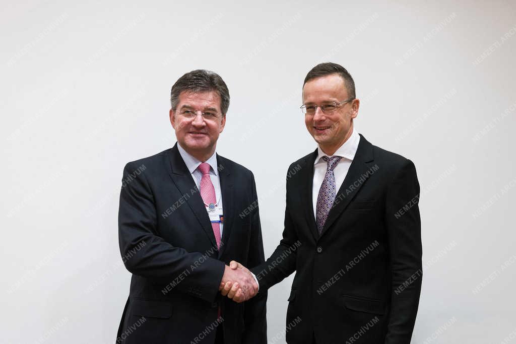 Szijjártó Péter Genfben