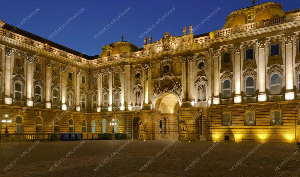 Városkép - Budapest - Budavári Palota F és C épülete