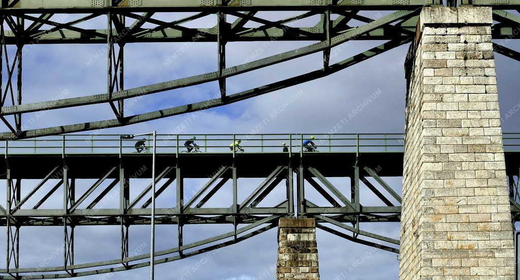 Közlekedés - Biatorbágyi egykori vasúti viadukt