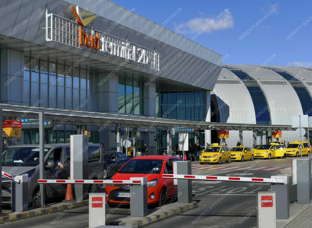 Közlekedés - Budapest - A Liszt Ferenc Nemzetközi Repülőtér