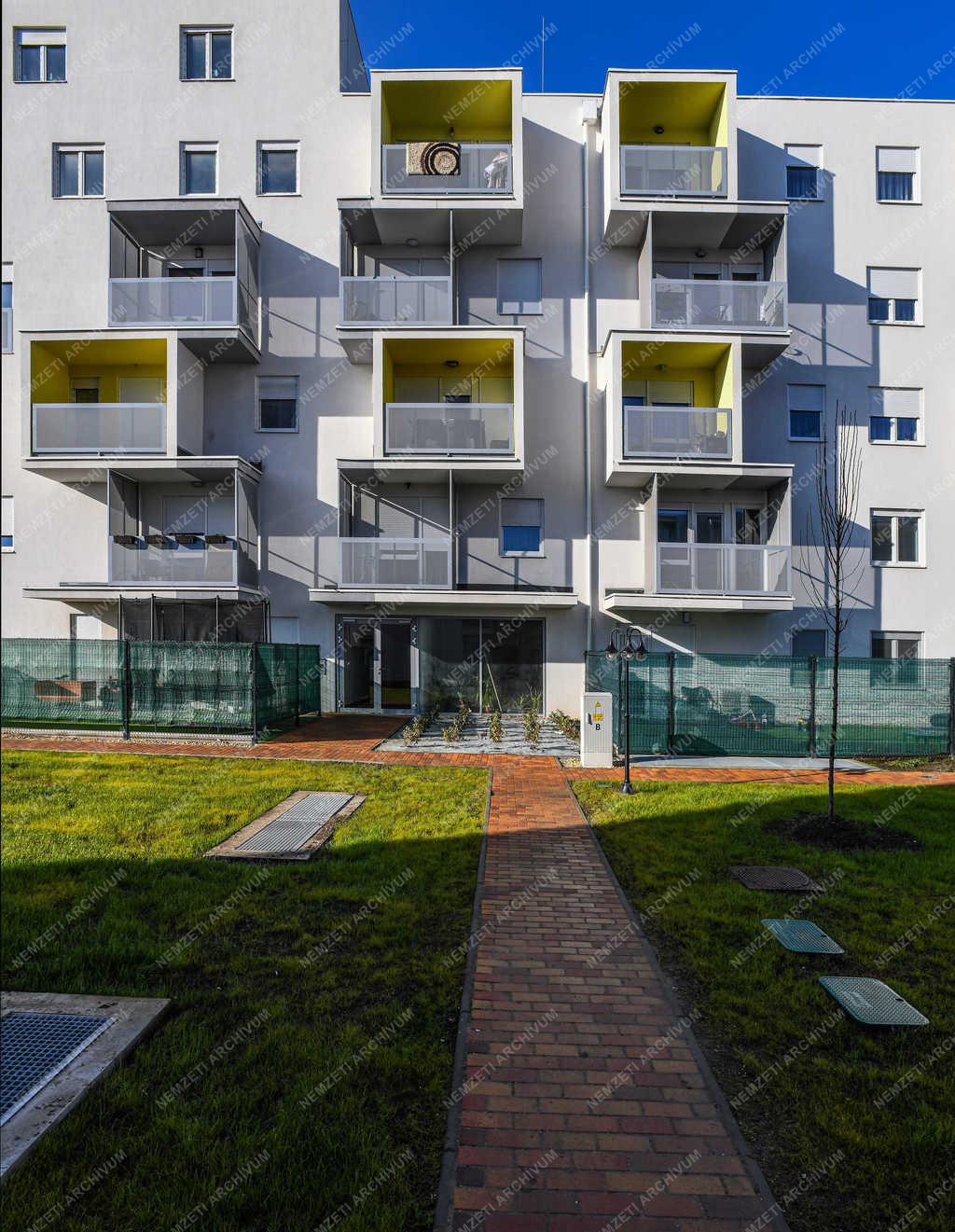 Építészet - Debrecen - Ispotály lakópark