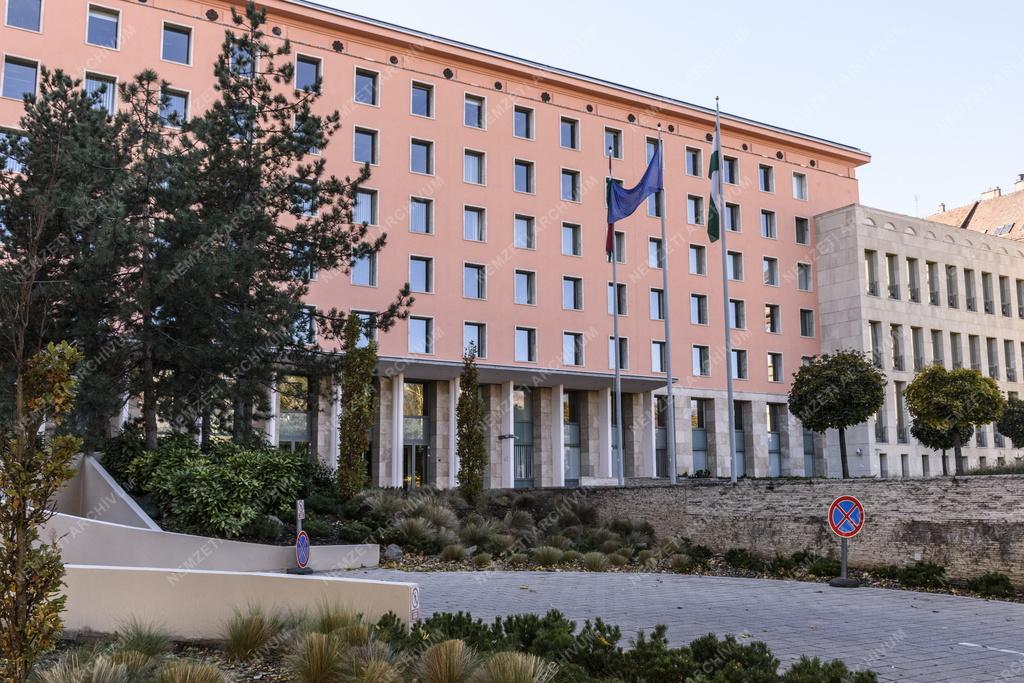 Városkép - Budapest - Magyar Nemzeti Bank Budai központ