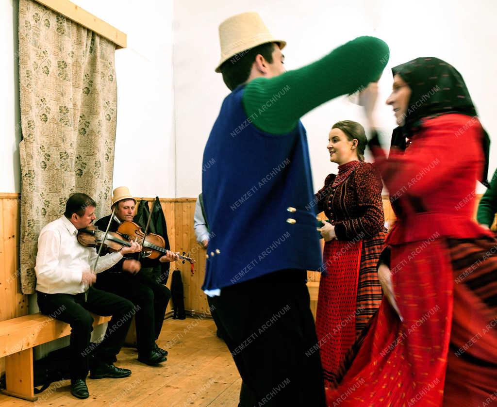 Hagyomány - Szék - Húsvéti táncház