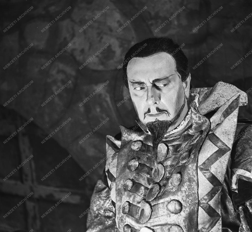 Kultúra - Bartók Béla: A kékszakállú herceg vára című operája a  Magyar Állami Operaházban