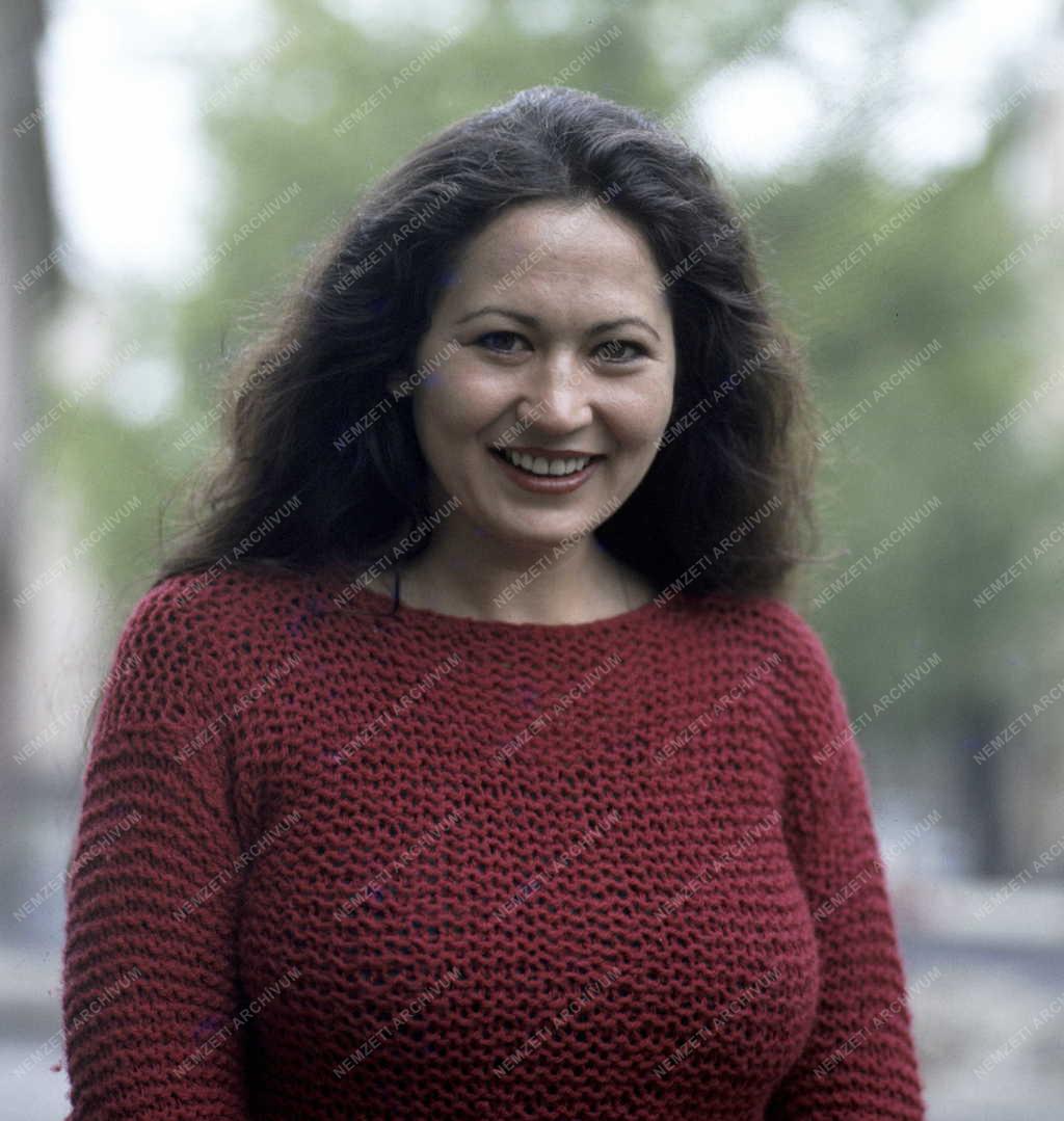 Kultúra - Deák Éva színésznő