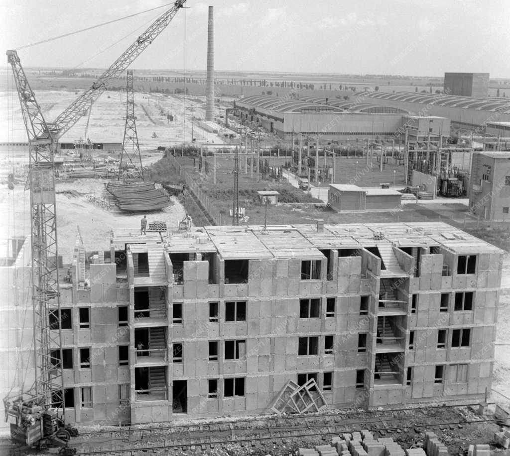 Városfejlesztés - Építőipar - Székesfehérvári Könnyűfémmű