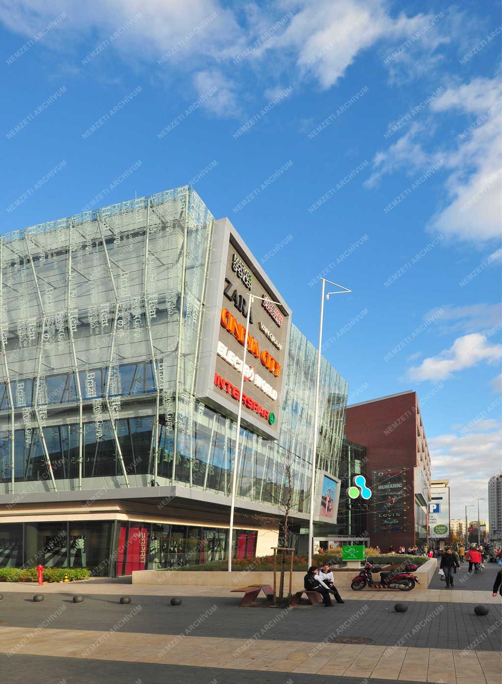 Budapest - Városkép - Allee