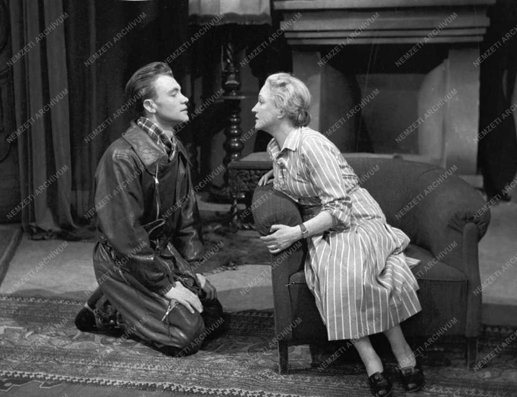 Kultúra - Színház - 