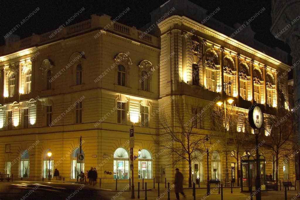 Budapest - Műemlék - Tiszti kaszinó