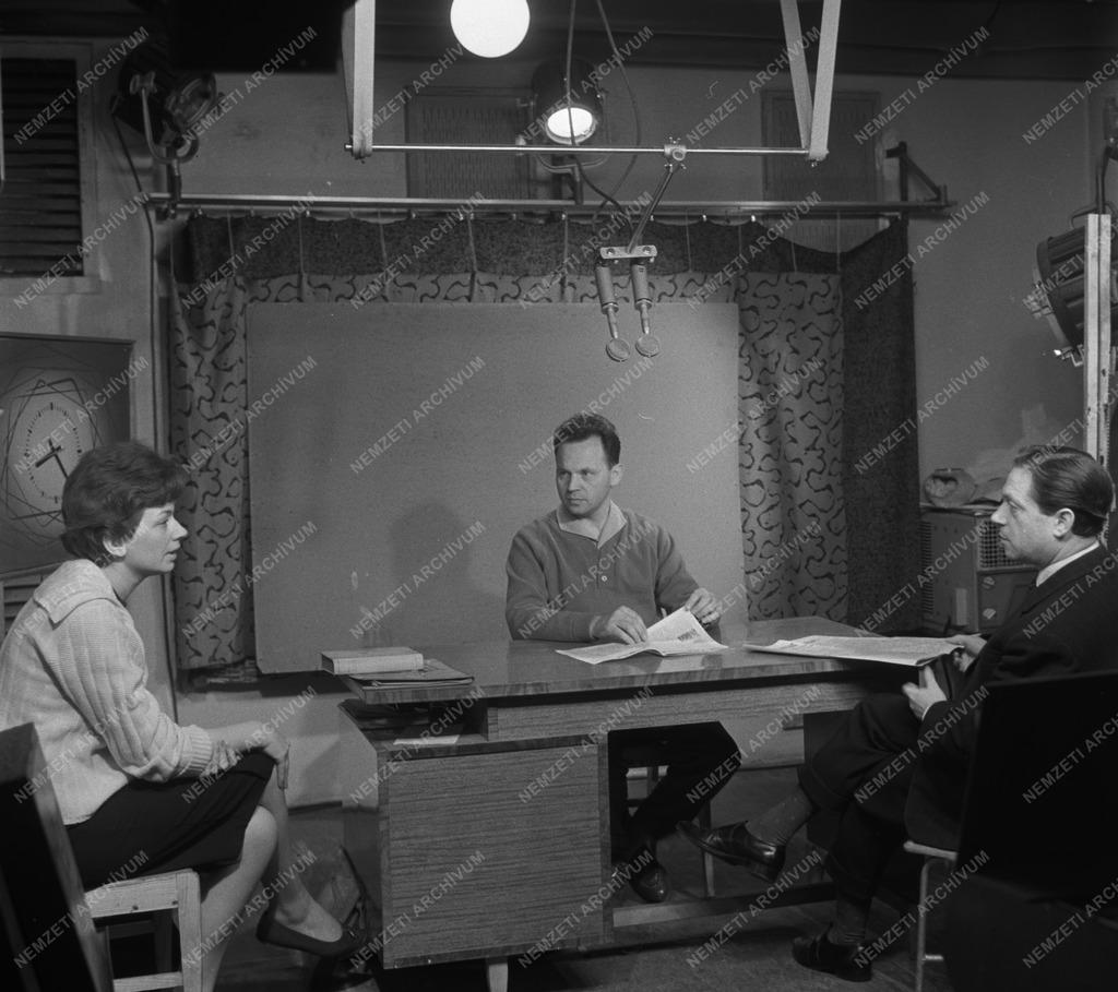 Média - Oktatás - TV-bemondó tanfolyam