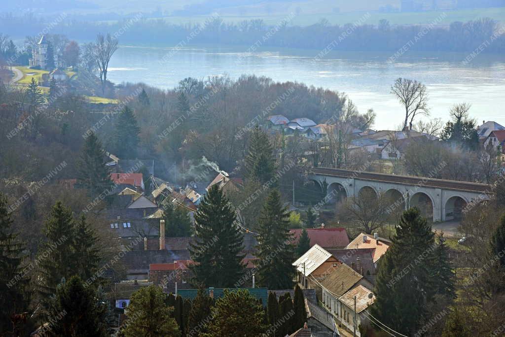 Település - Tájkép - Zebegény
