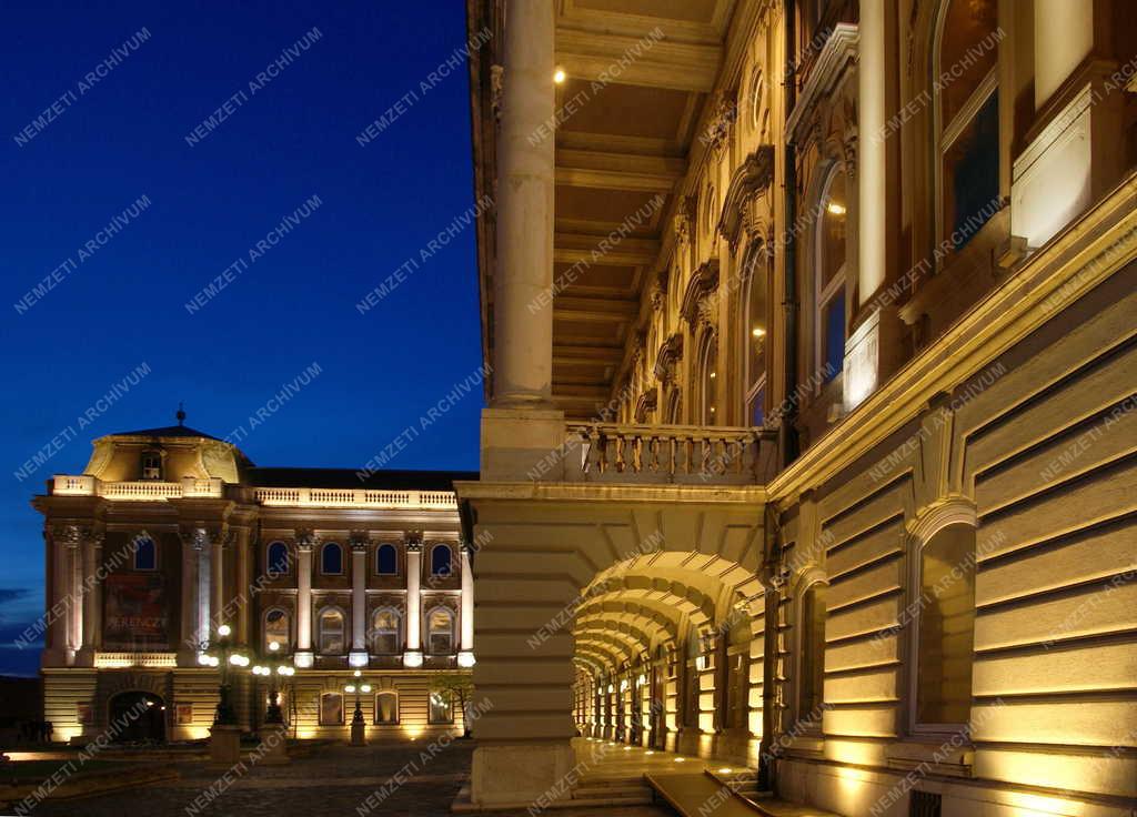 Budapest - Műemlék - Budavári Palota