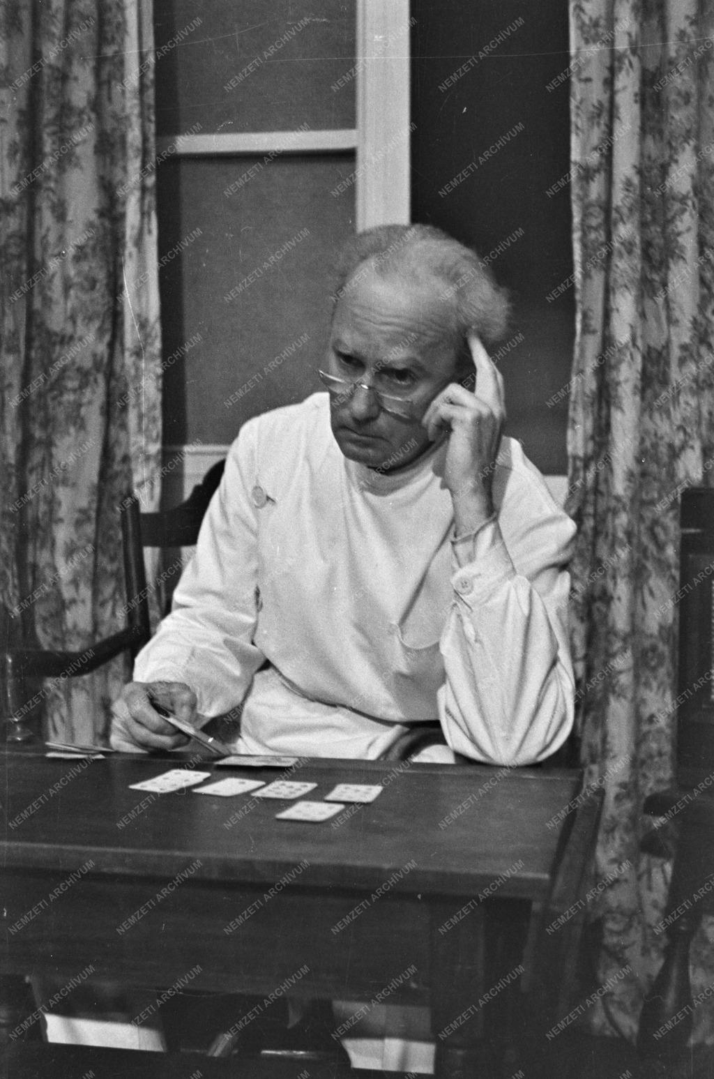 Kultúra - Archibald Joseph Cronin A nagy út című színdarabjának bemutatója a Művész Színházban