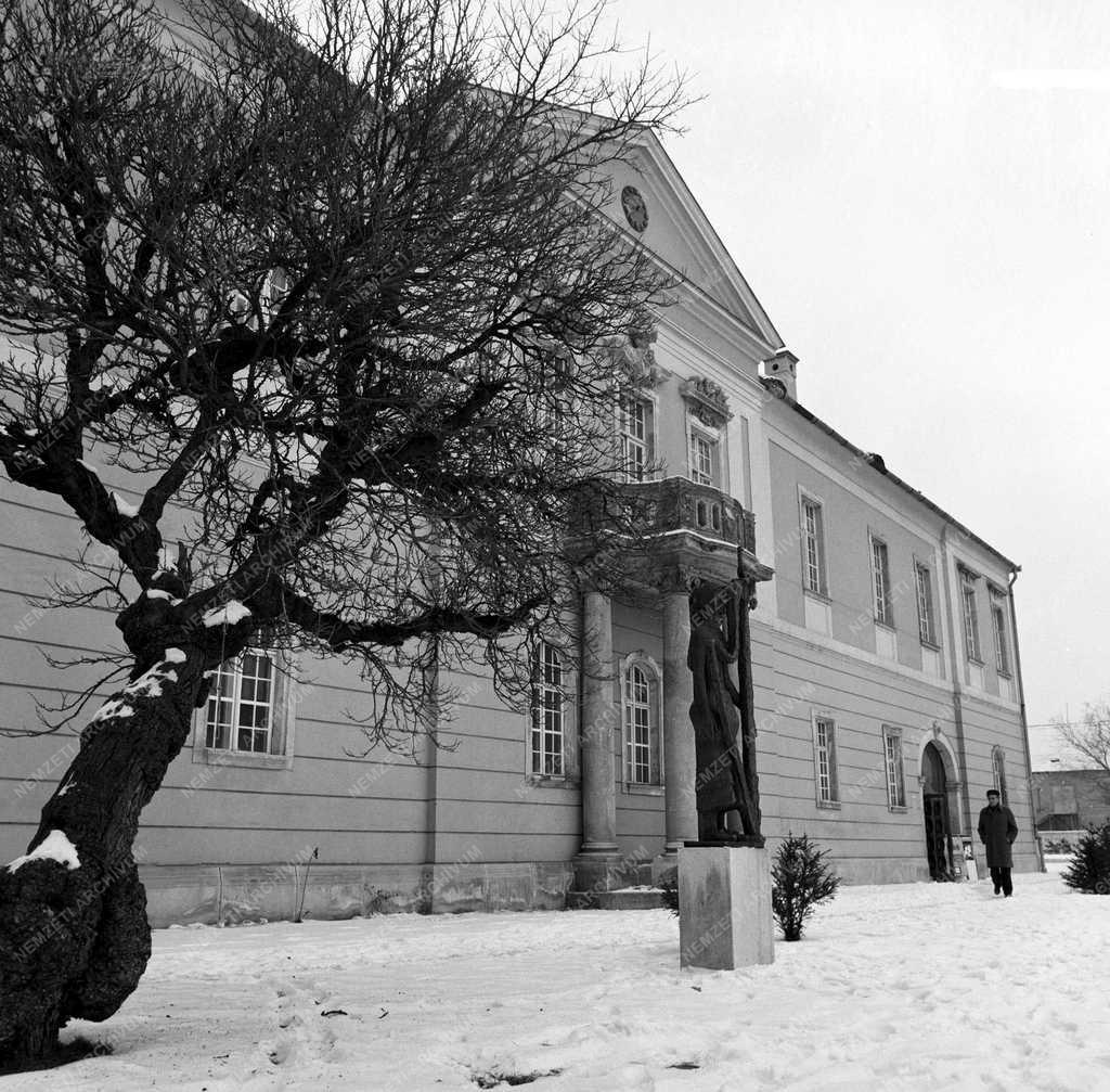 Kultúra - Az óbudai művelődési ház 